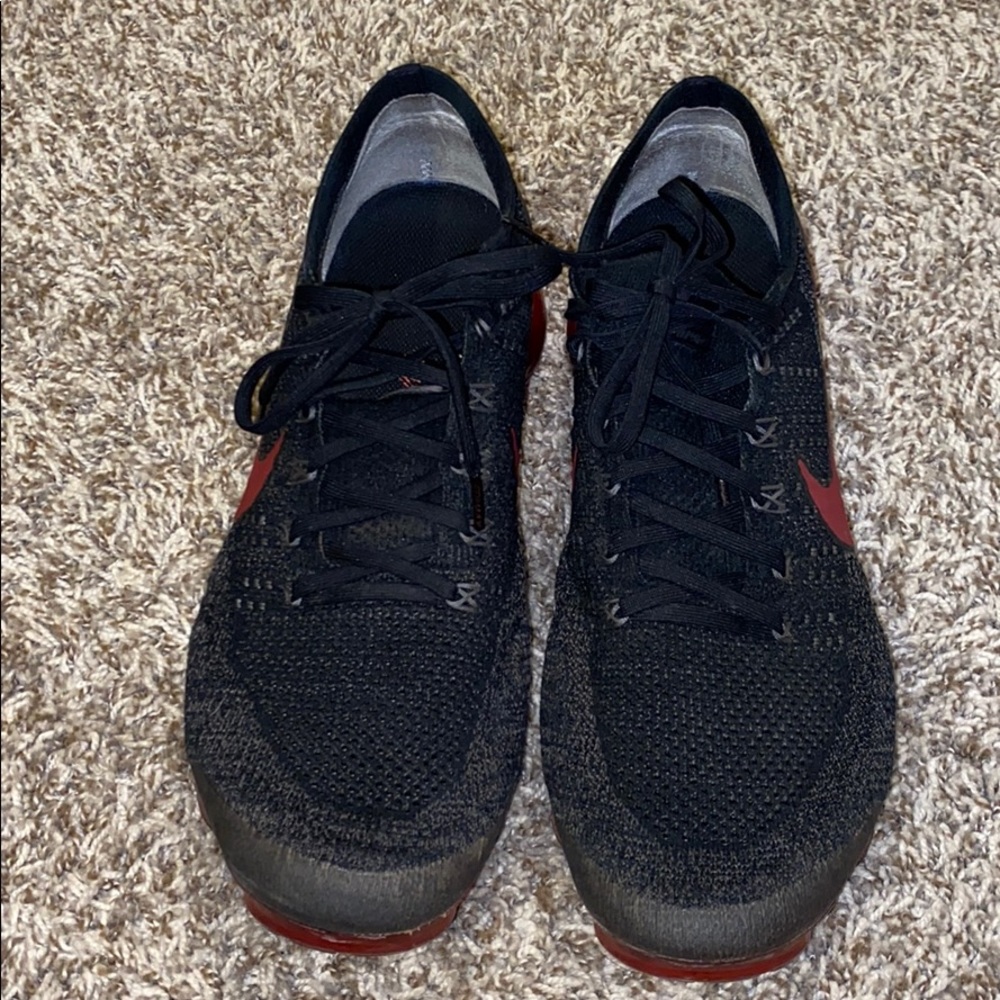 Nike vapor max 1 bred